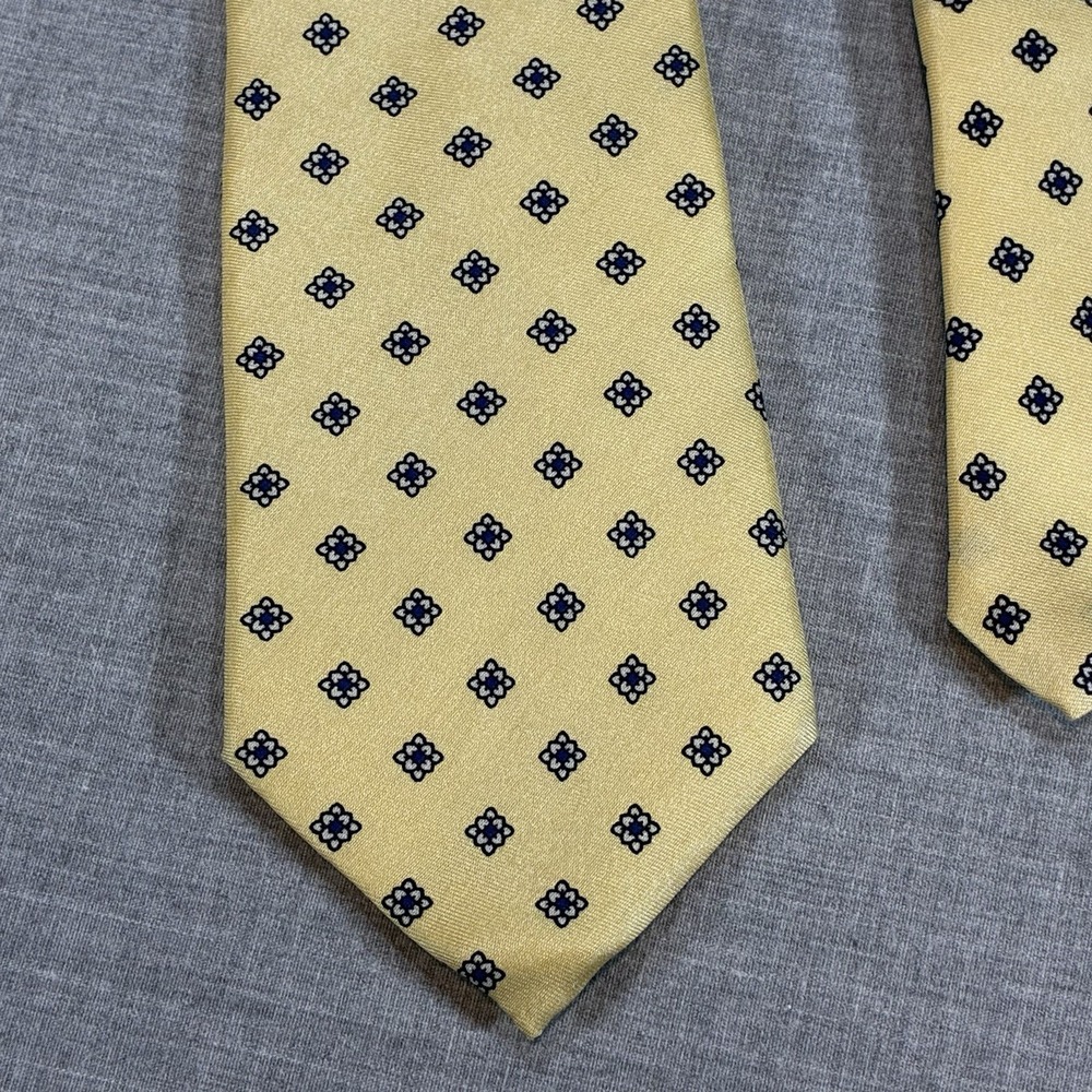 Vintage Don Loper Beverly Hills Yellow 100% Italian Silk Necktie Geometric Tie